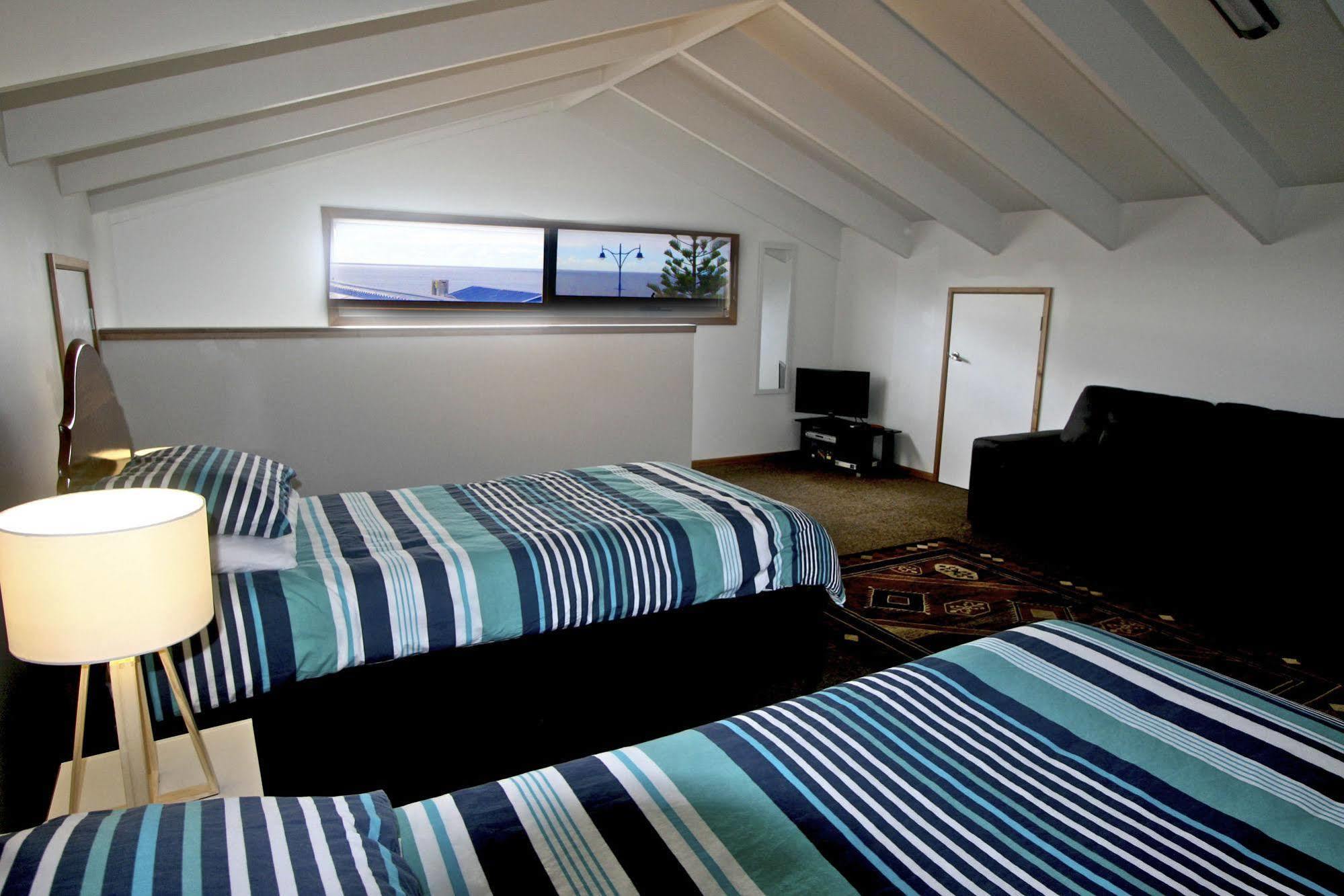Penguin Beachfront Apartamentos Exterior foto