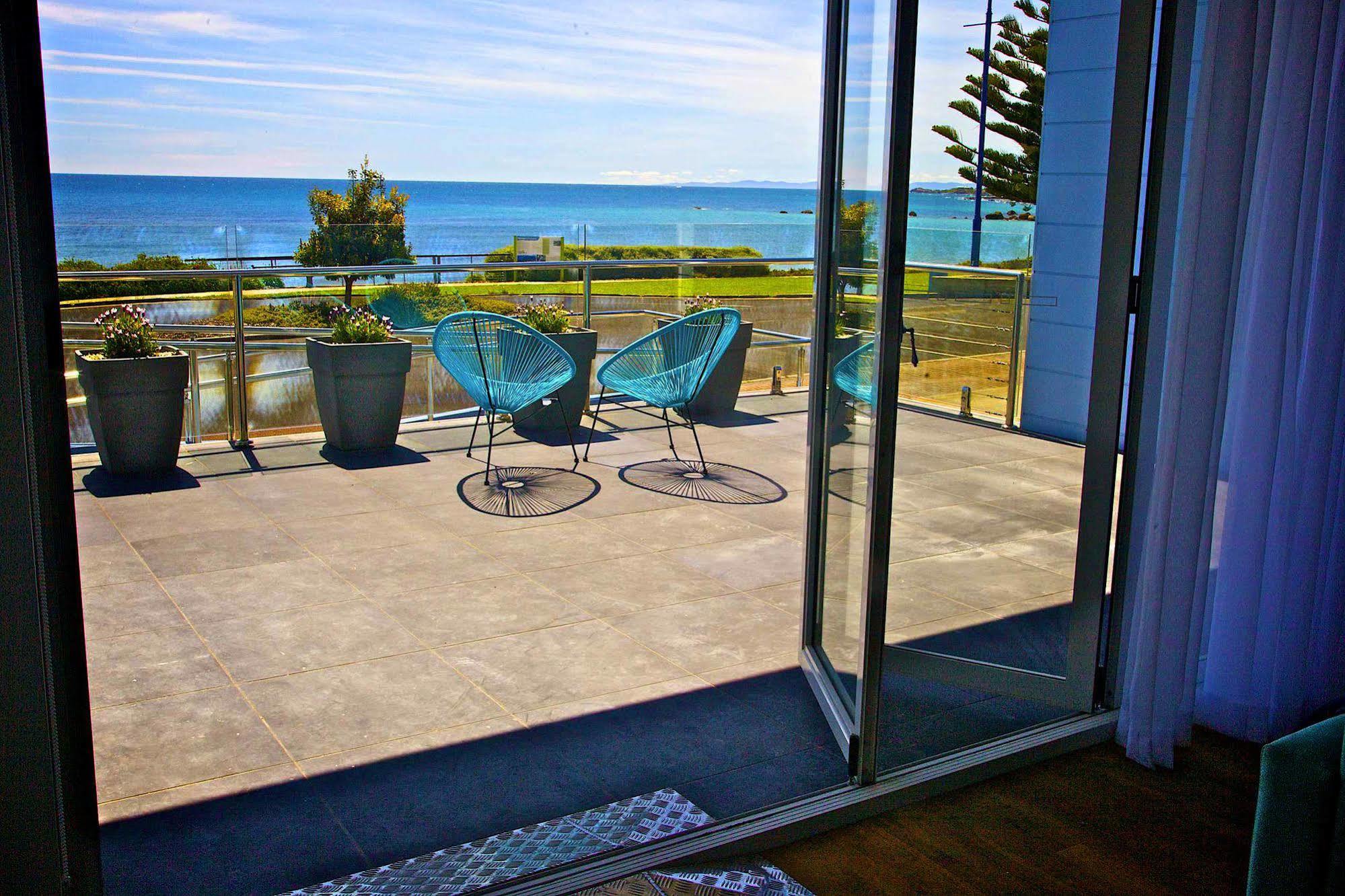 Penguin Beachfront Apartamentos Exterior foto